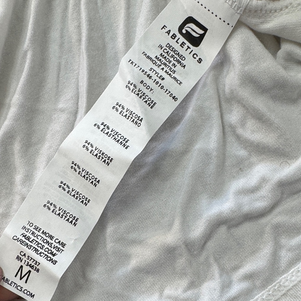 Fabletics White Racerback Performance Tank NEW M - Picture 12 of 12